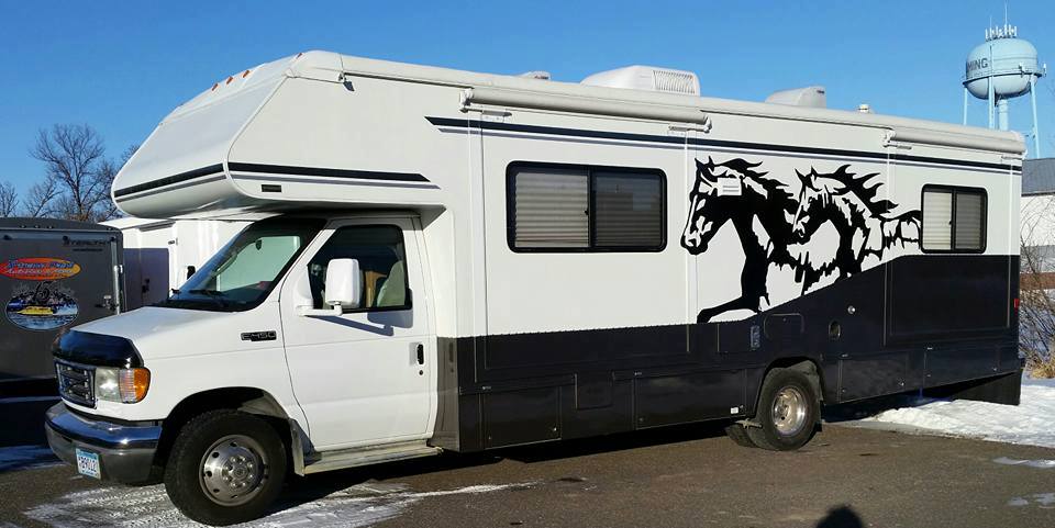 RV collision and paint repair services