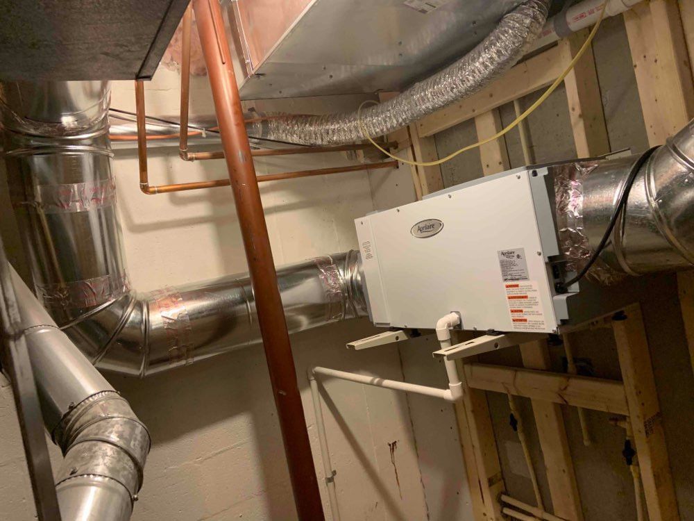 A room with a duct pressure system