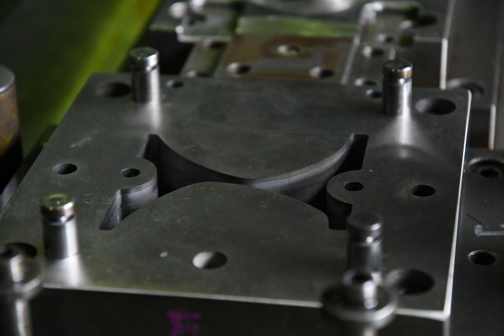 3 Great Applications of Custom Steel Stamping