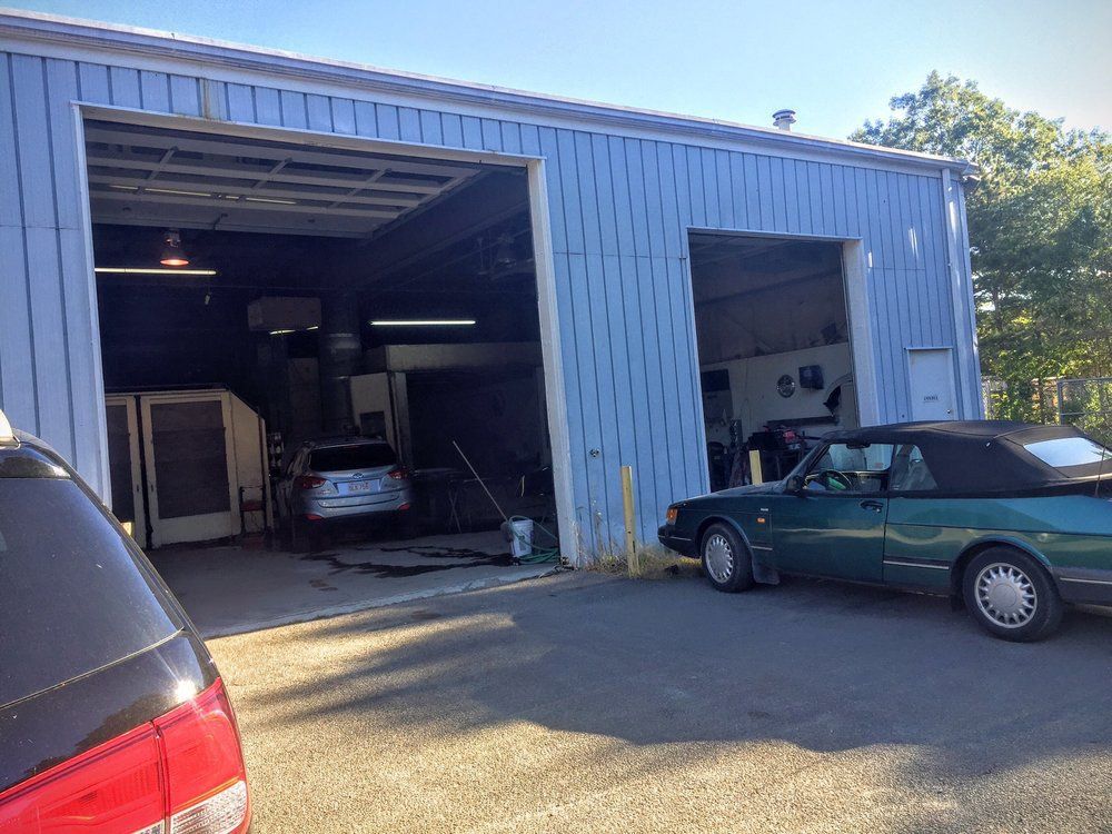 Auto collision center