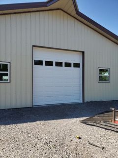 Good-looking white garage door