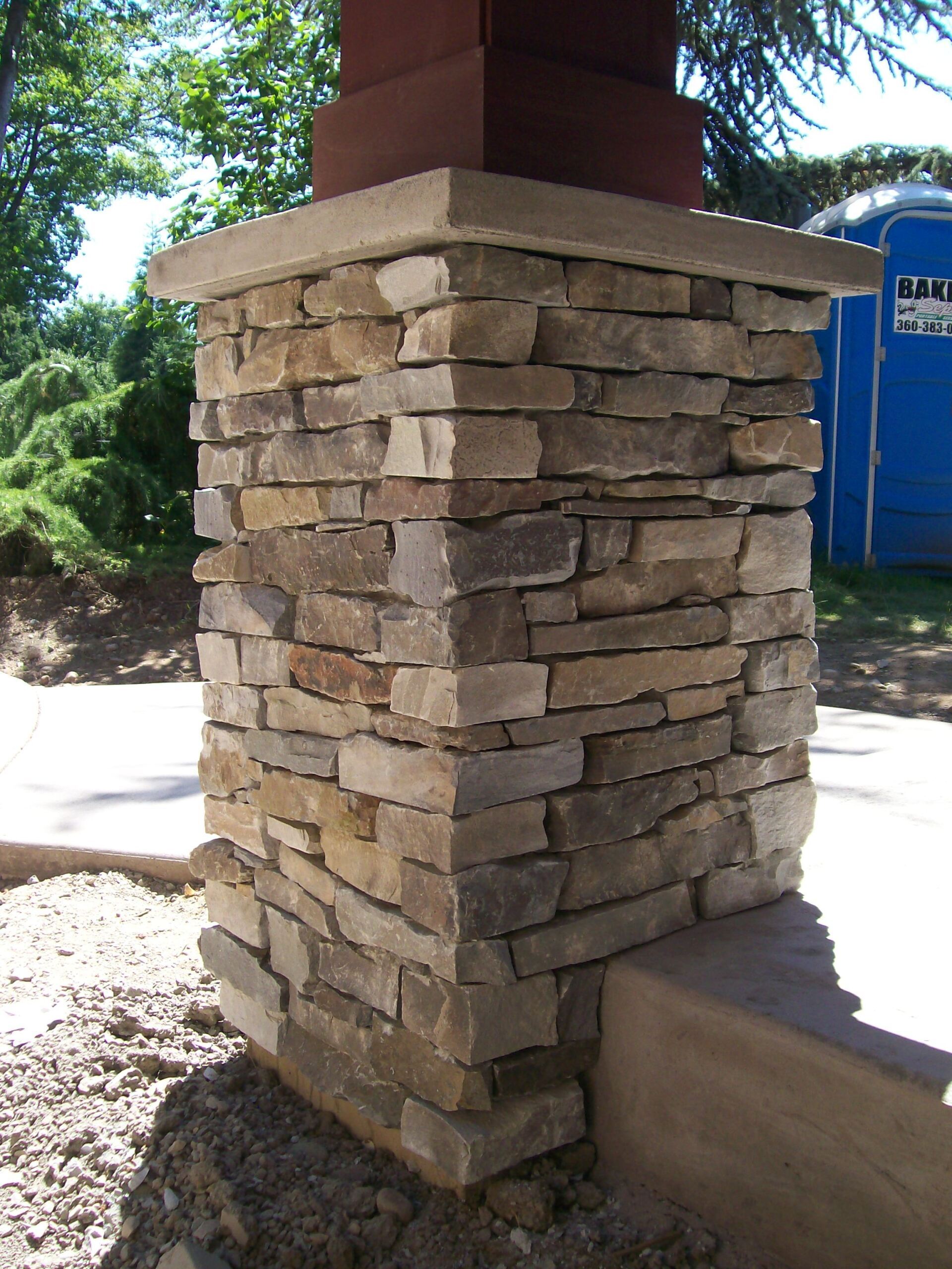 Ledgestone Drystack Pillar