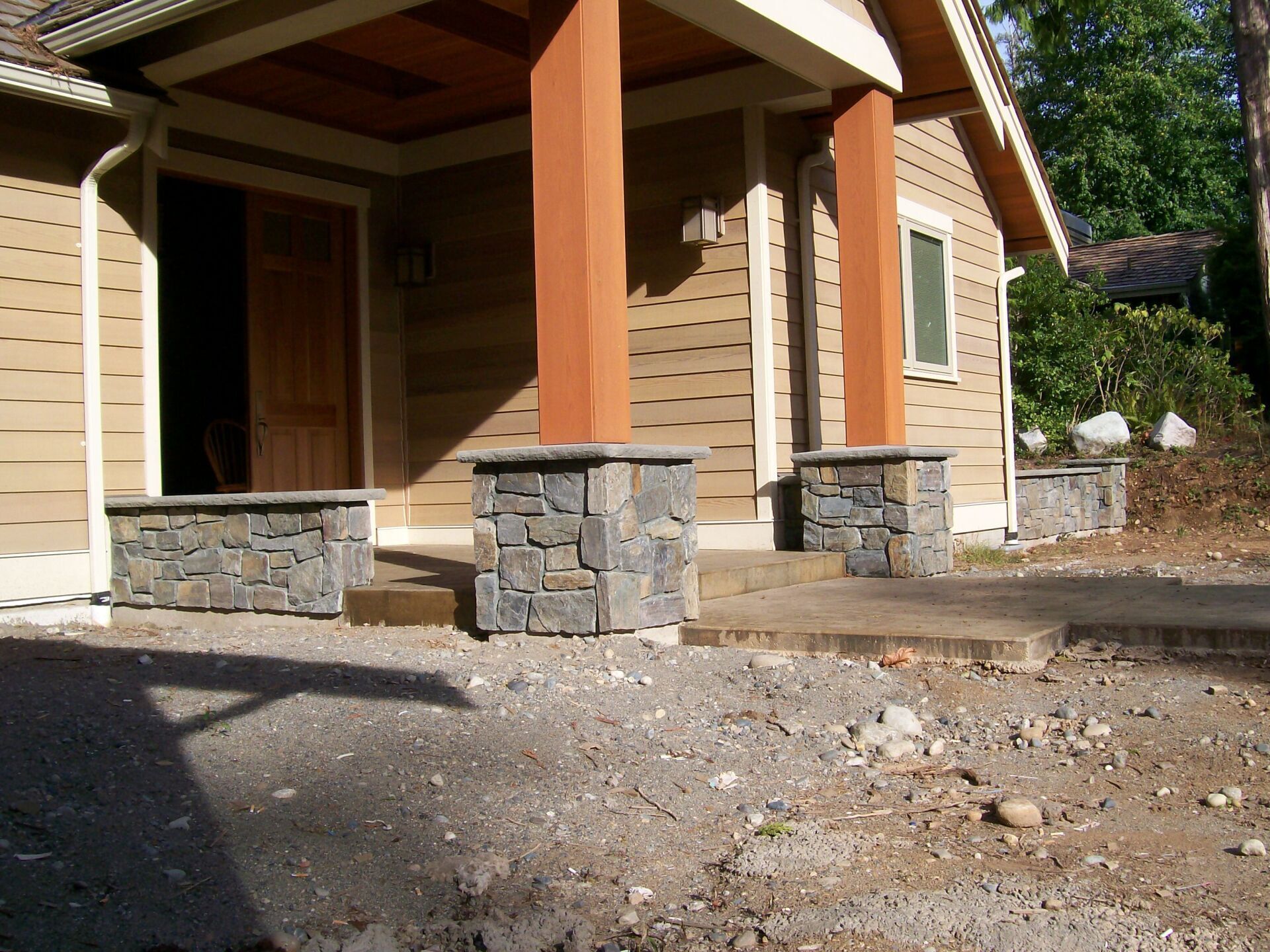 Ocean Pearl Pillars and Walls