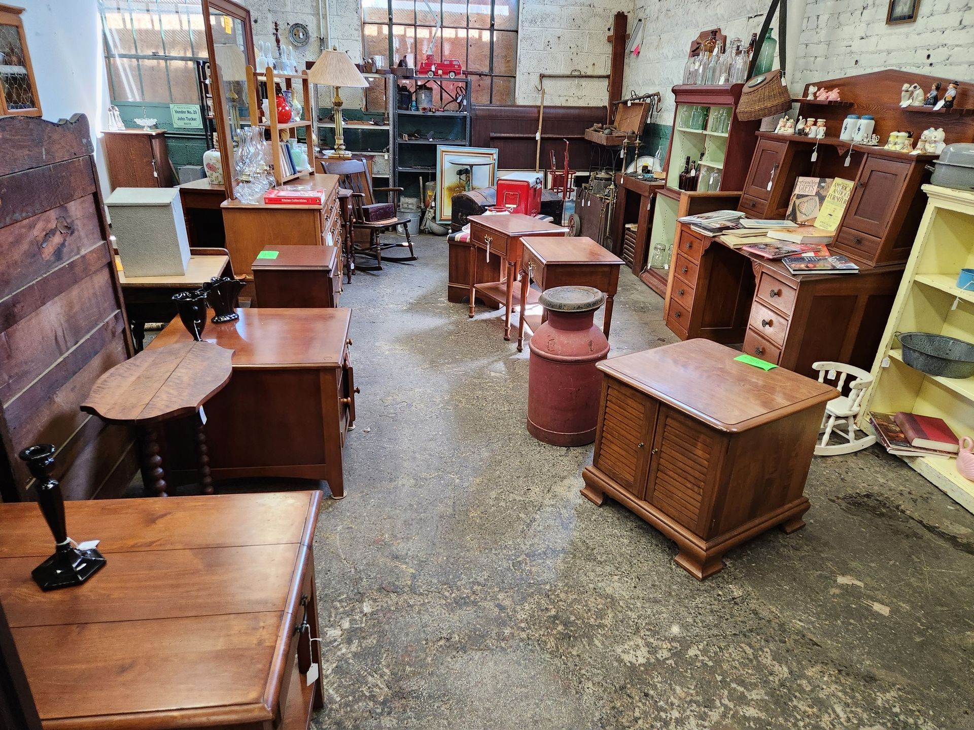 Antique And Vintage Furniture Sales Watertown NY   Court Street Antiques Furniture Gallery 09 1920w 