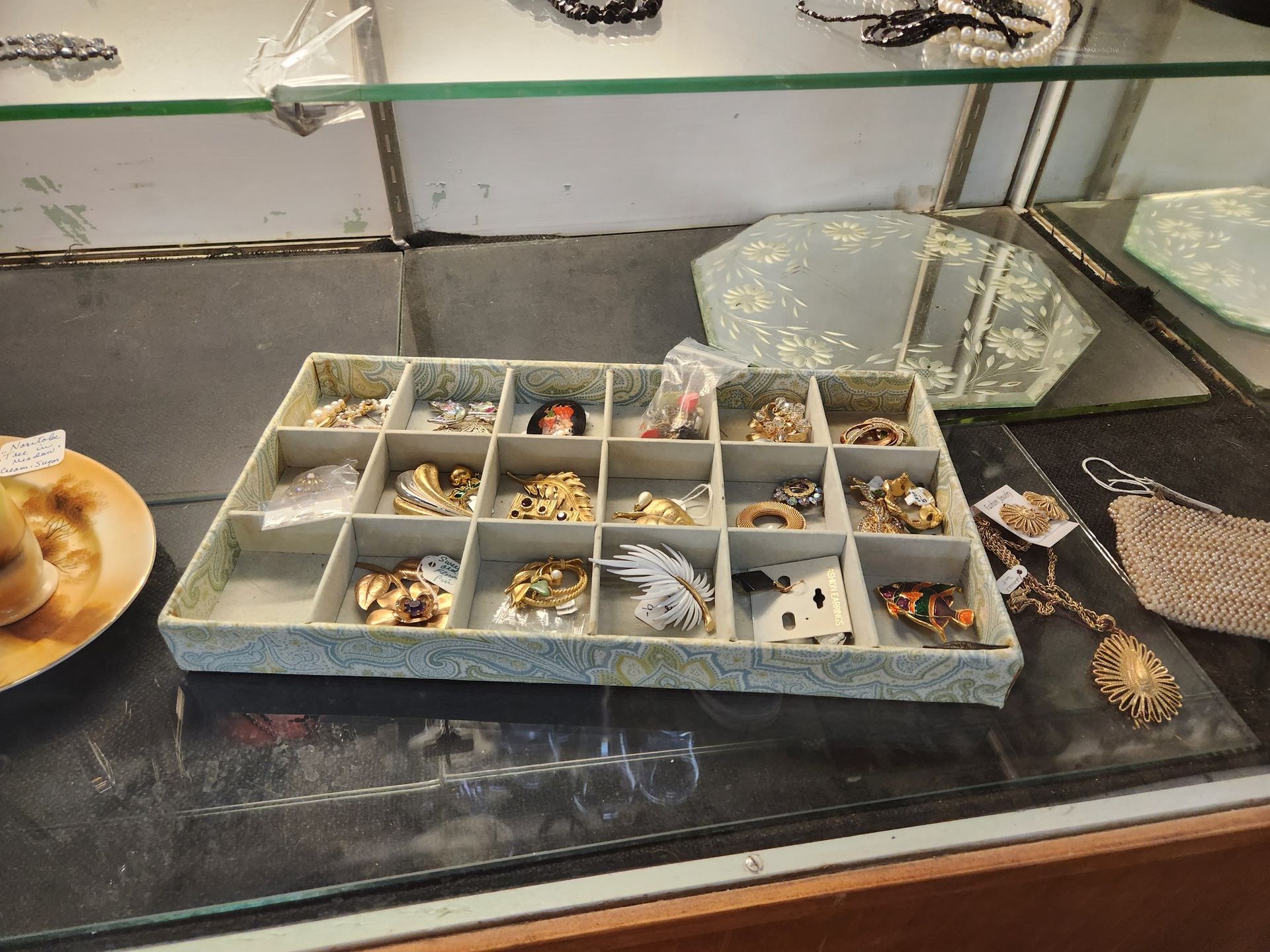 Vintage & Antique items