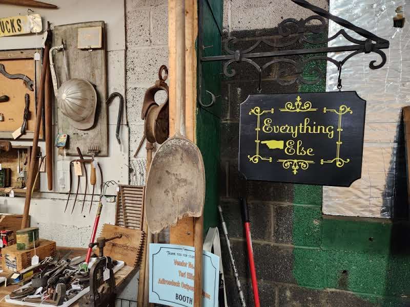 Antique Signs and Décor