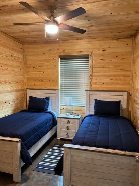 Cabin with two beds