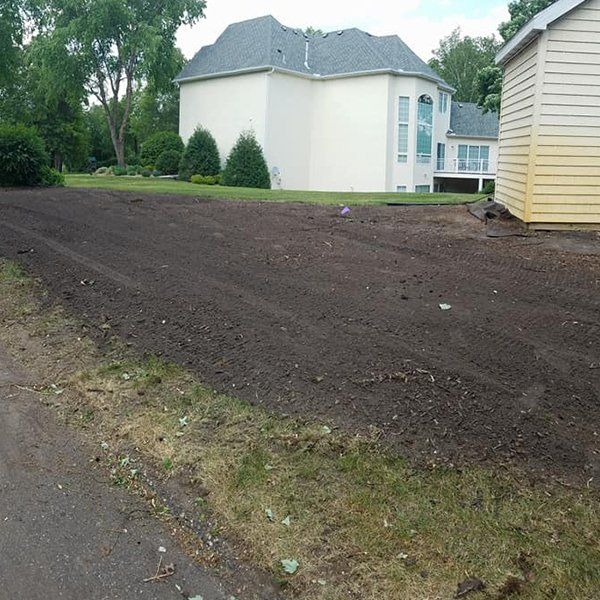 Black Dirt | Organic Soil Delivery | Ramsey, MN