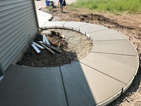 curved sidewalk
