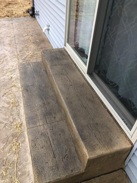 woodgrain concrete steps