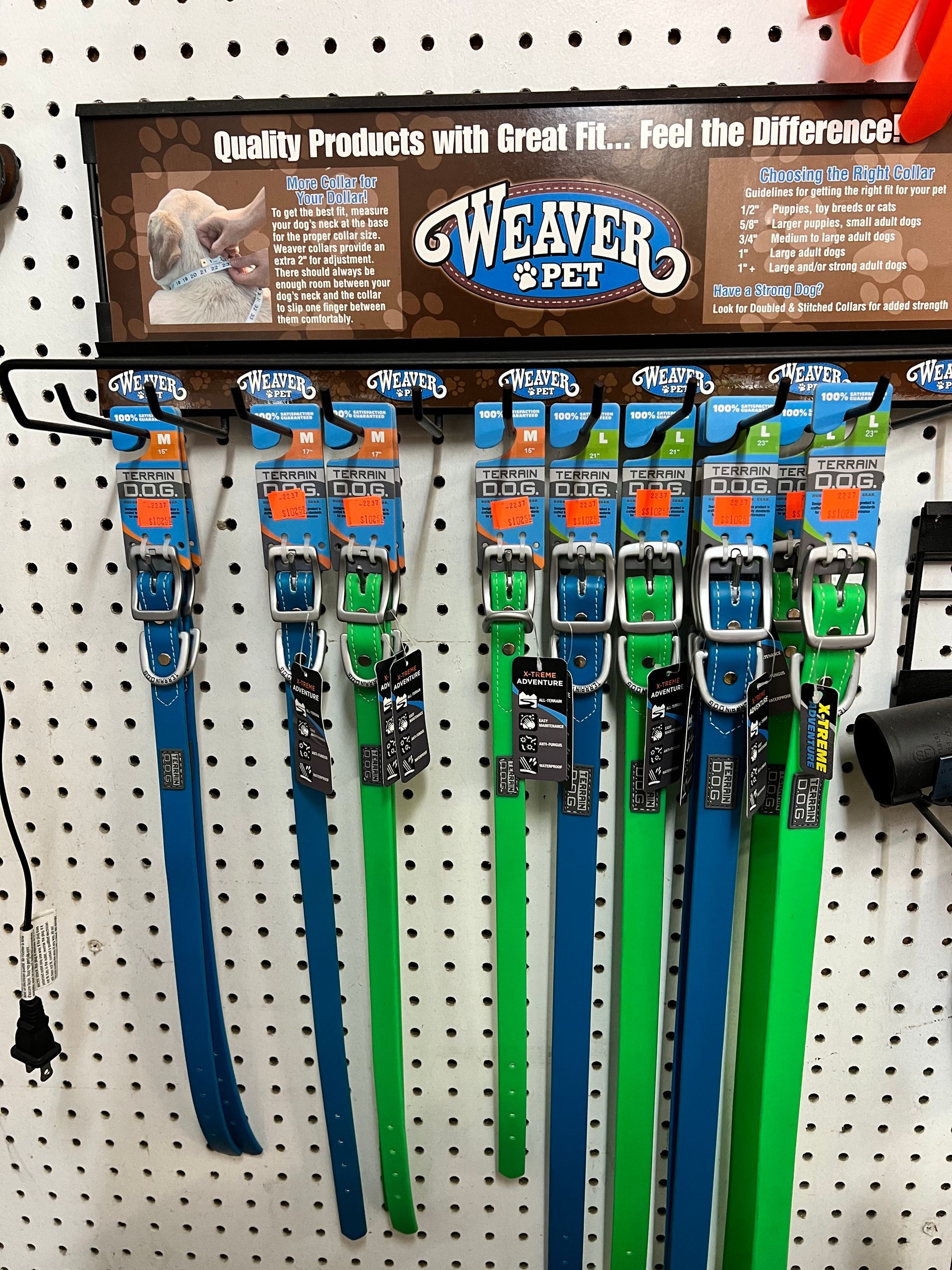 A display of blue and green Gweaver pet collars