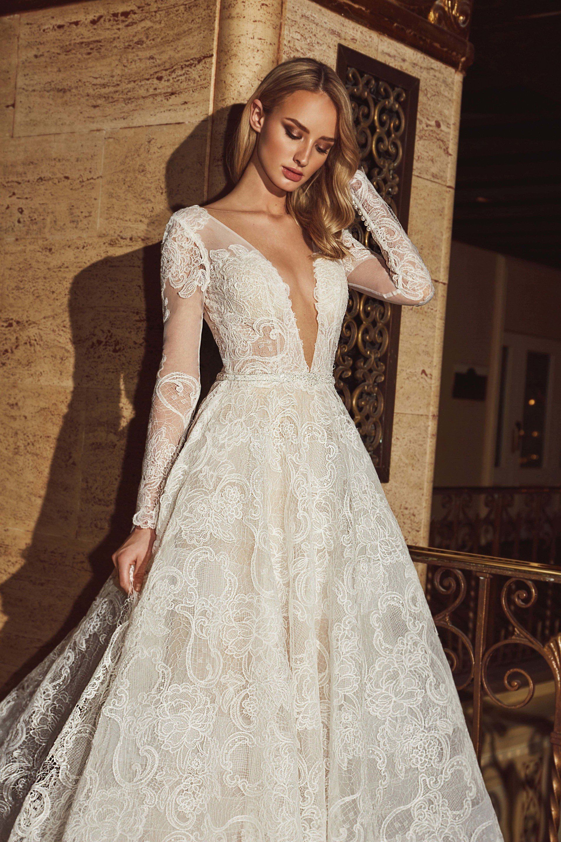 ballgown, sleeves, sexy, lace, different, calla Blanche