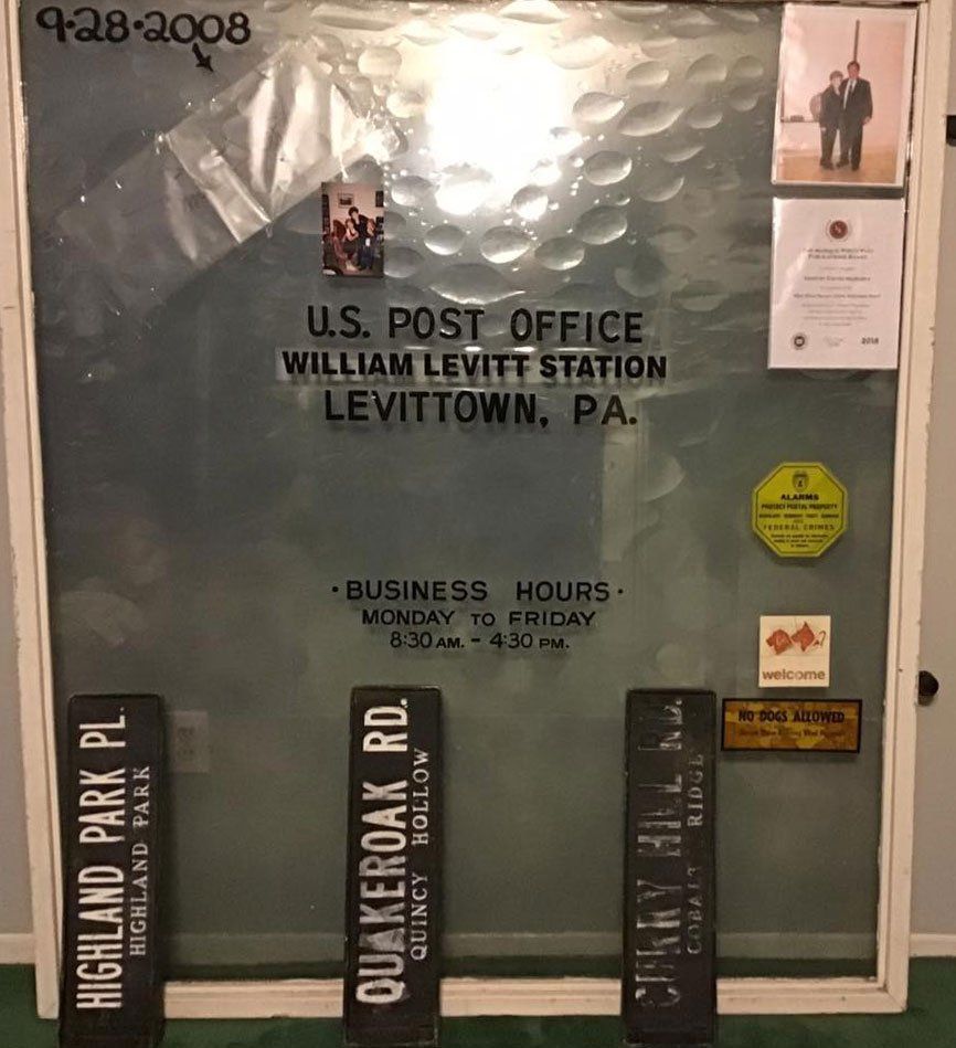 William Levitt Station