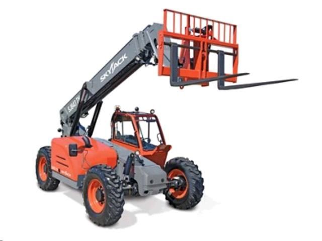 Skyjack 843 Reach Forklift