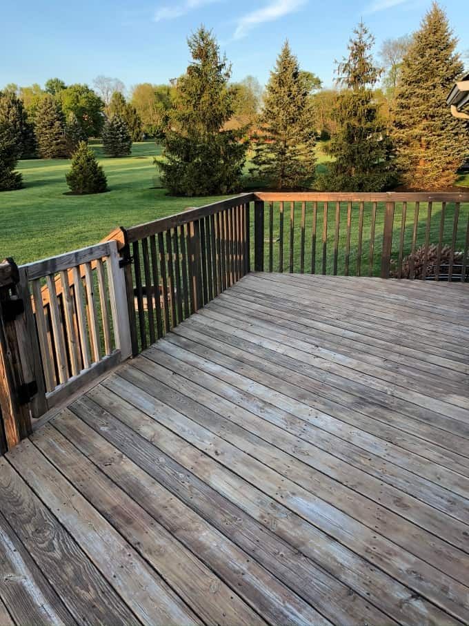 deck contractor