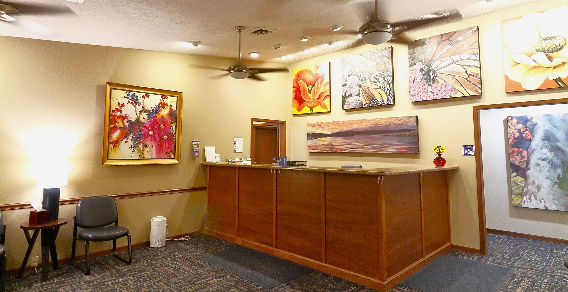 The lobby of the Southpark Psychology, 2100 facility.