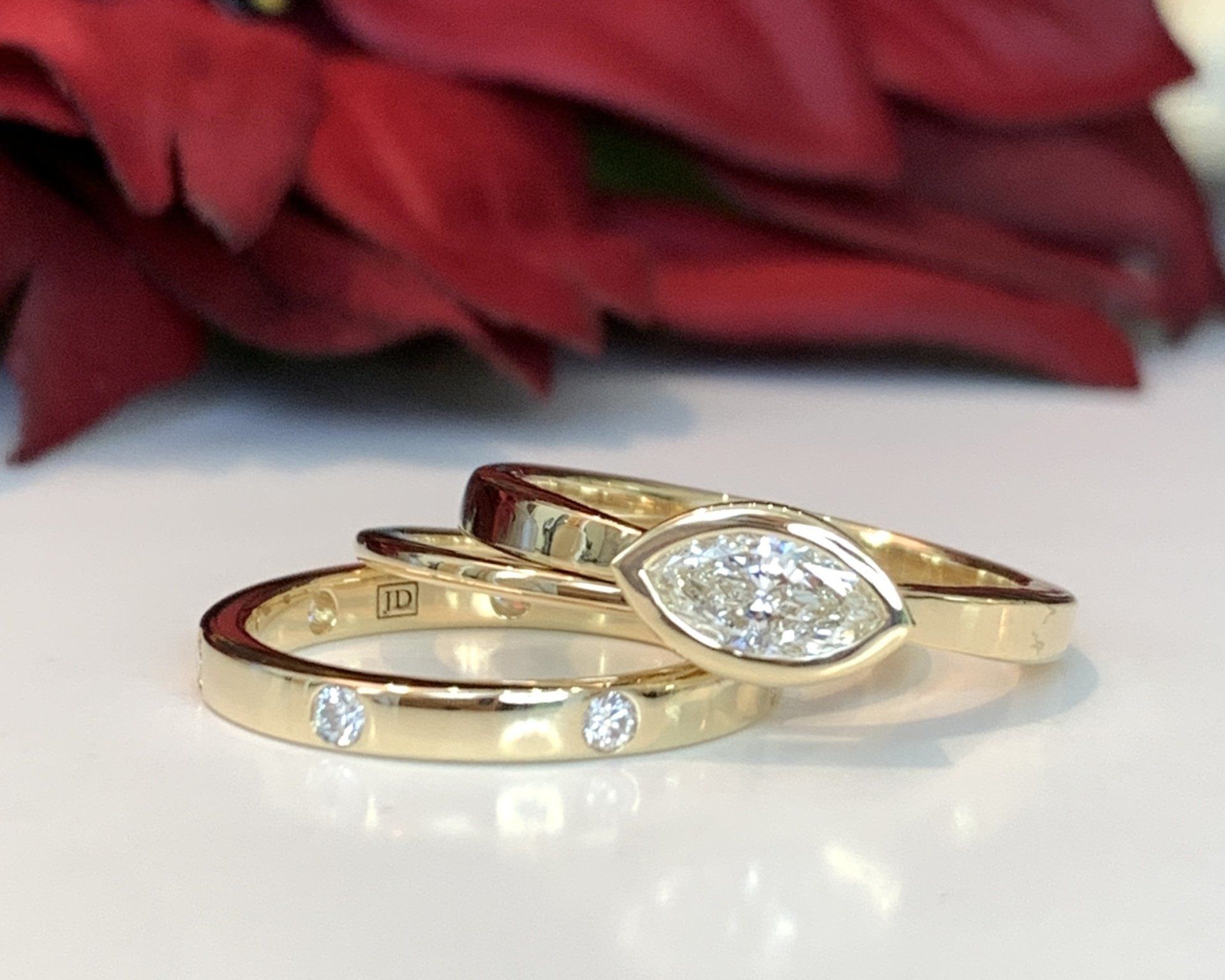 gold ring with diamond