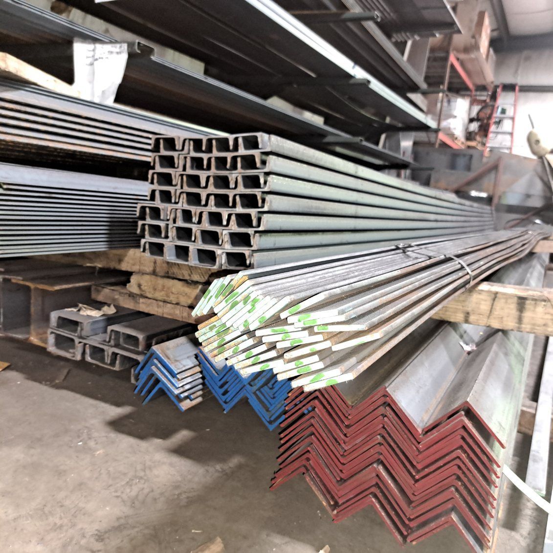 A bunch of metal pieces are stacked on top of each other