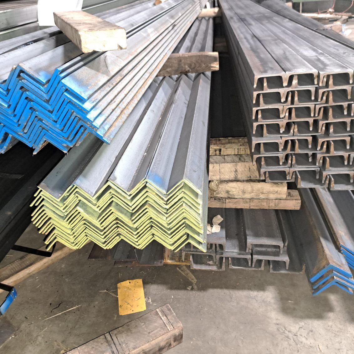 A bunch of metal pieces are stacked on top of each other