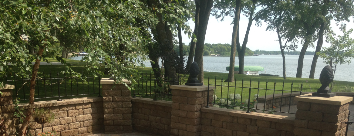 Retaining walls installation