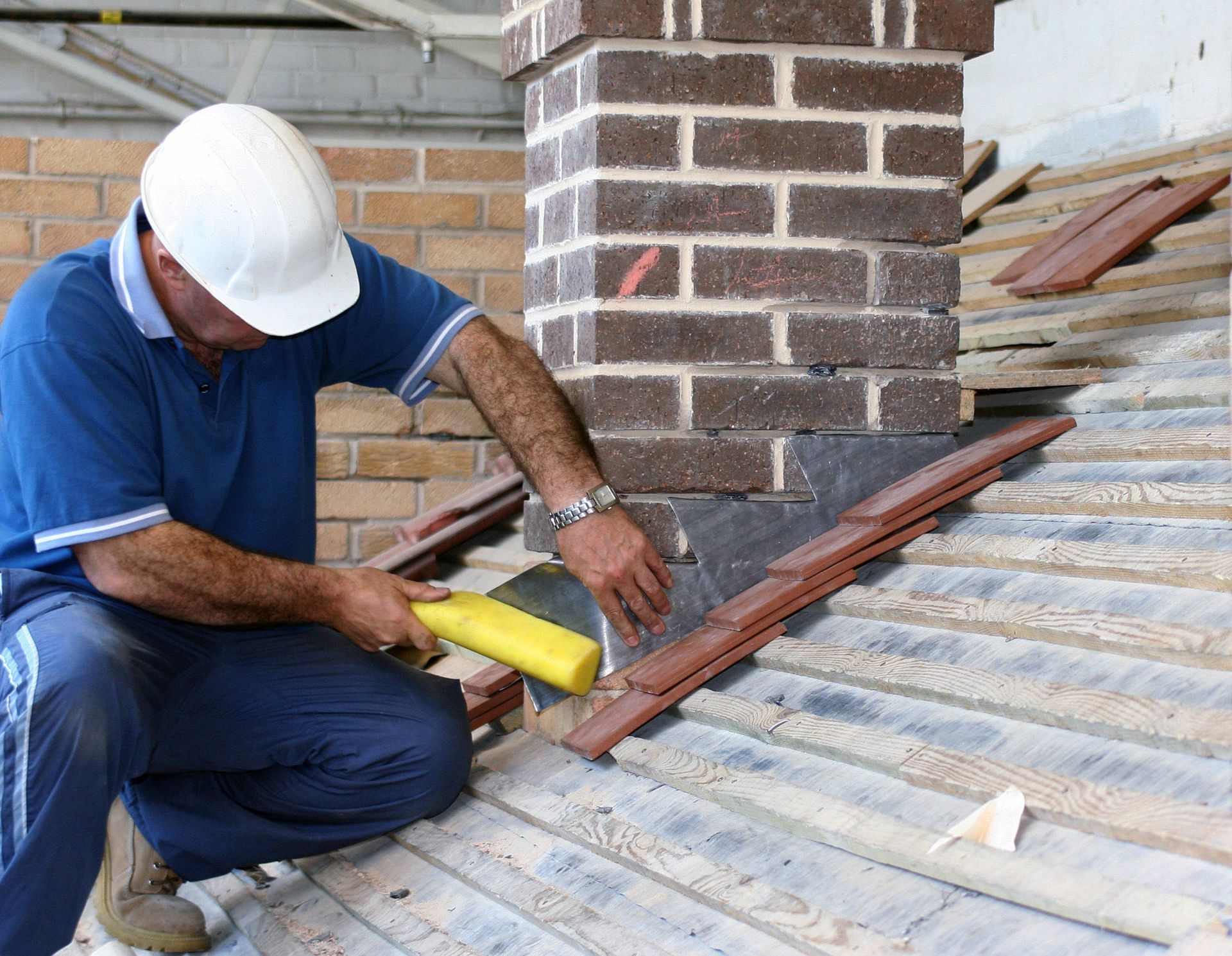 3 Benefits of Hiring a Local Roofing Company