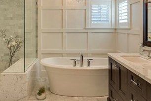 Luxurious bathroom with bathtub