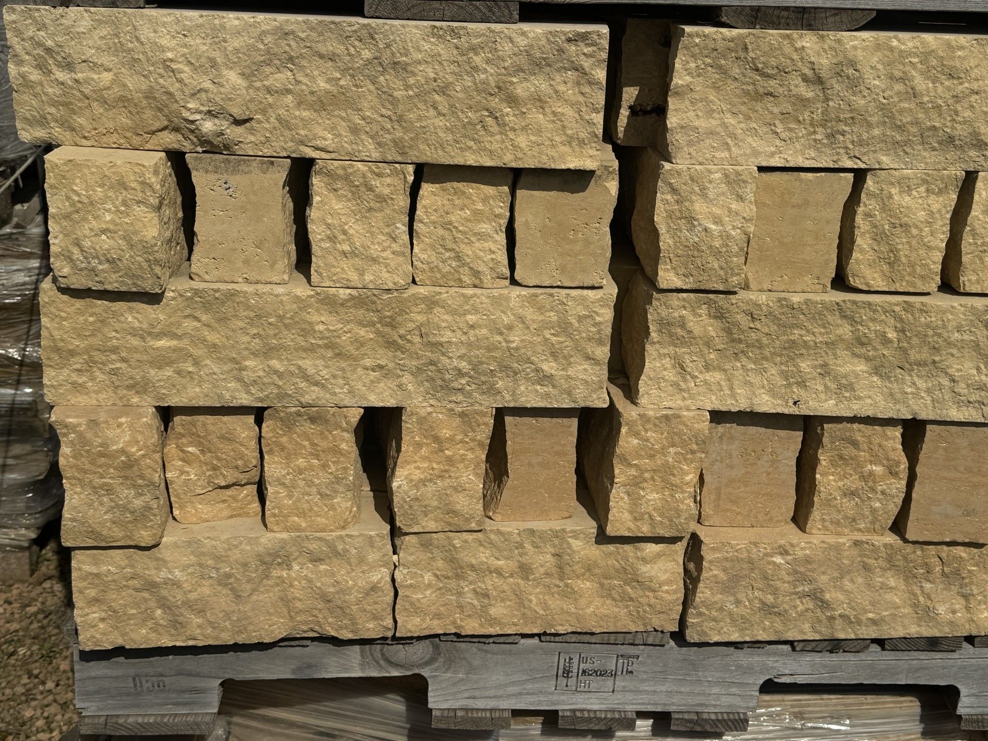 MN Limestone Edger