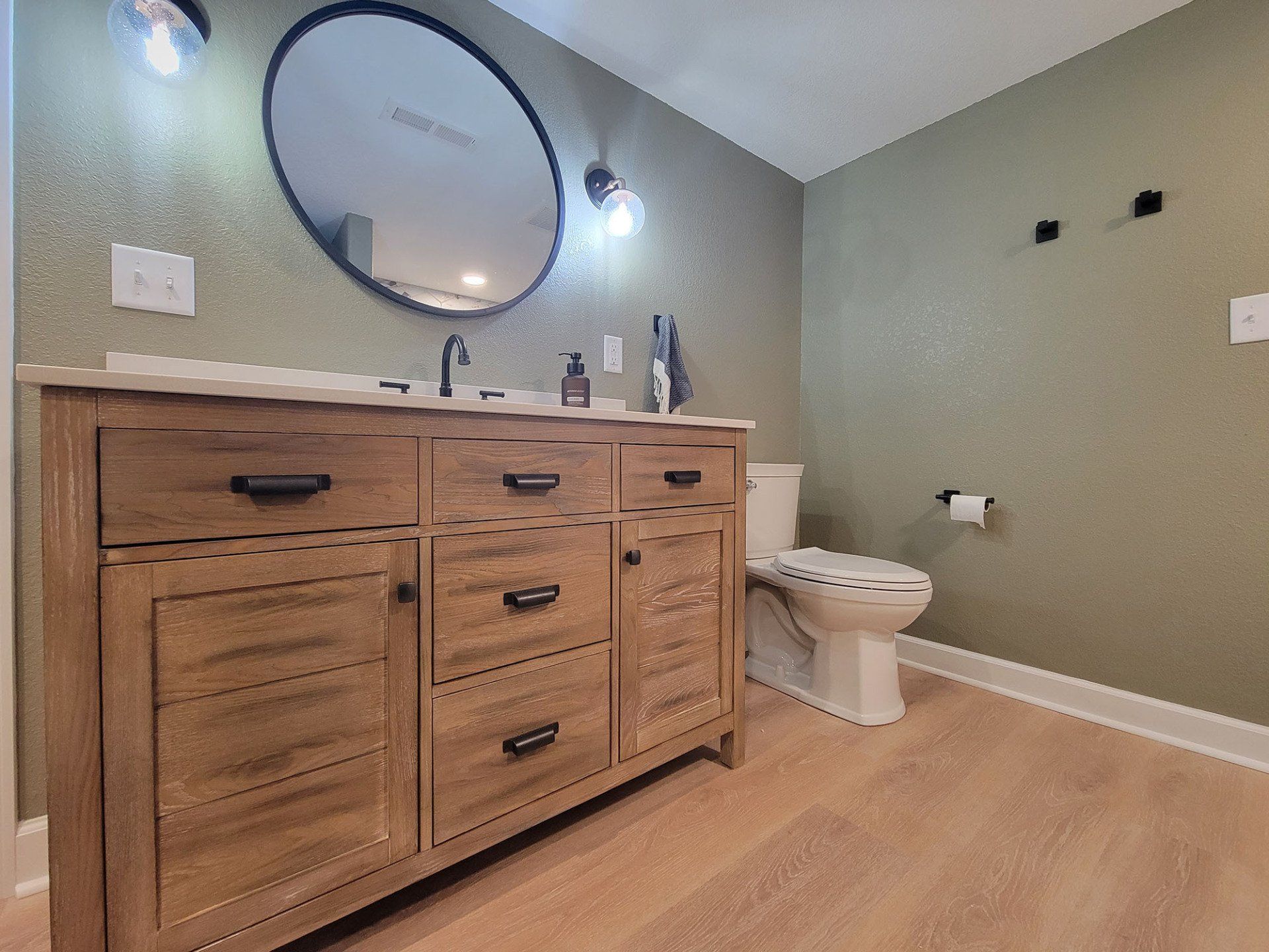 Rustic master bathroom