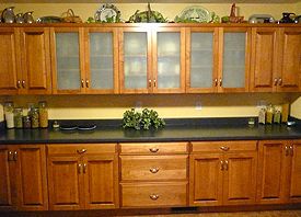 Kitchen cabinet