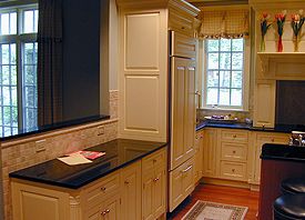 Kitchen cabinet