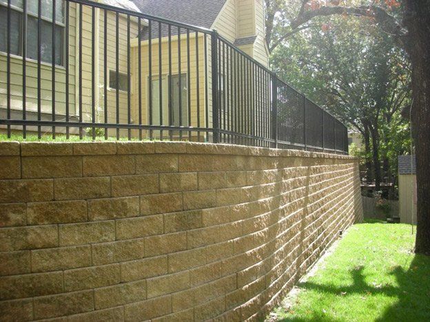 Retaining wall