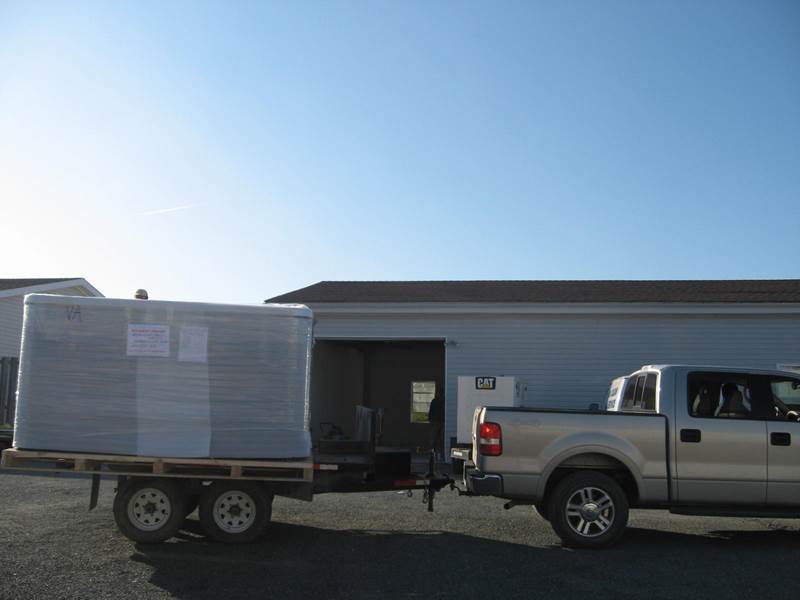 Service truck towing hyropool