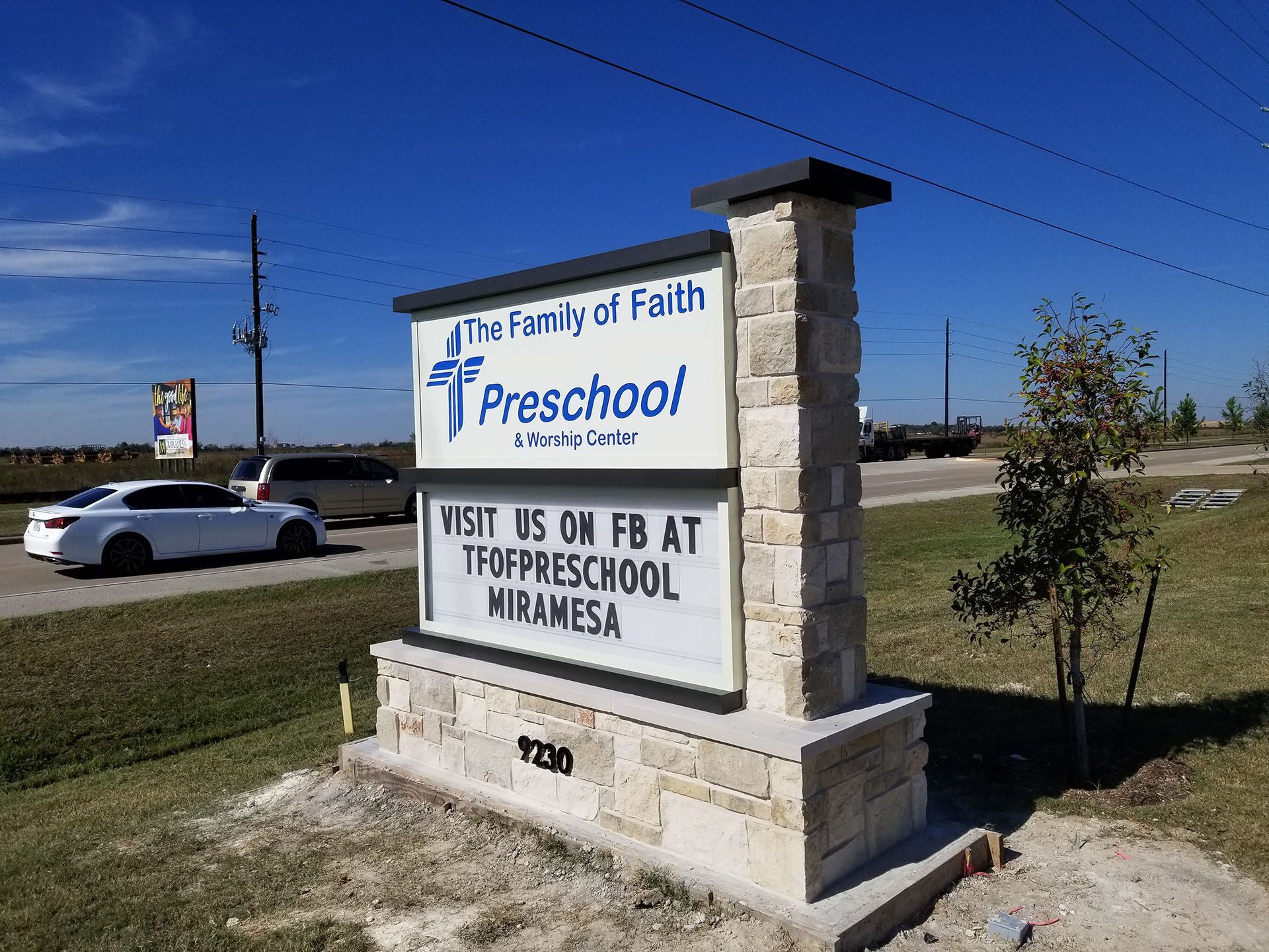 A sign for the family of faith preschool in miramesa texas