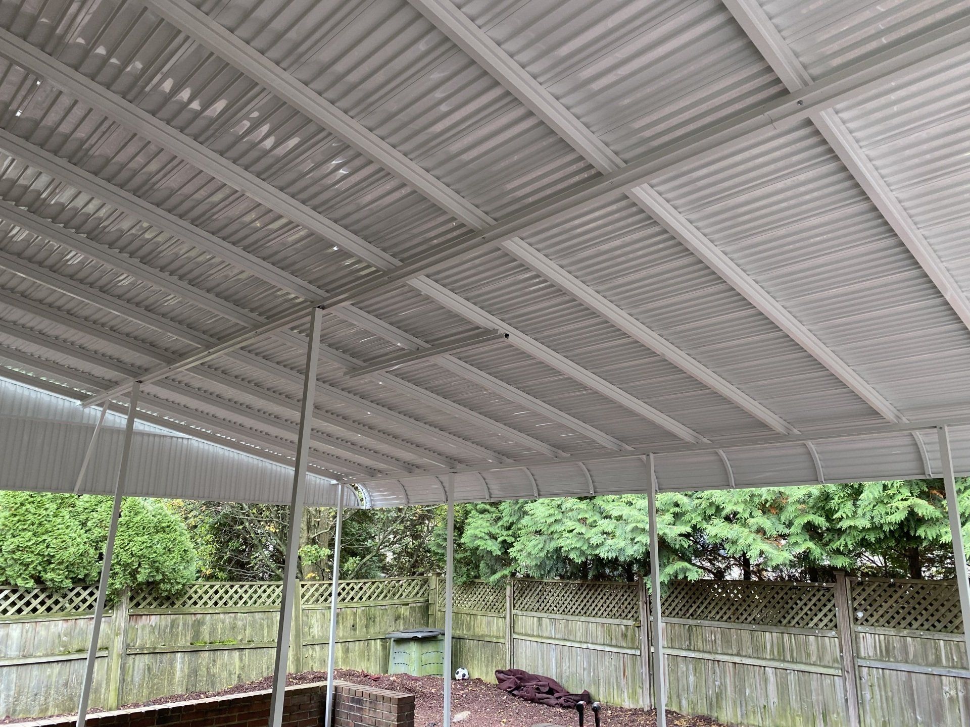 white aluminum awning