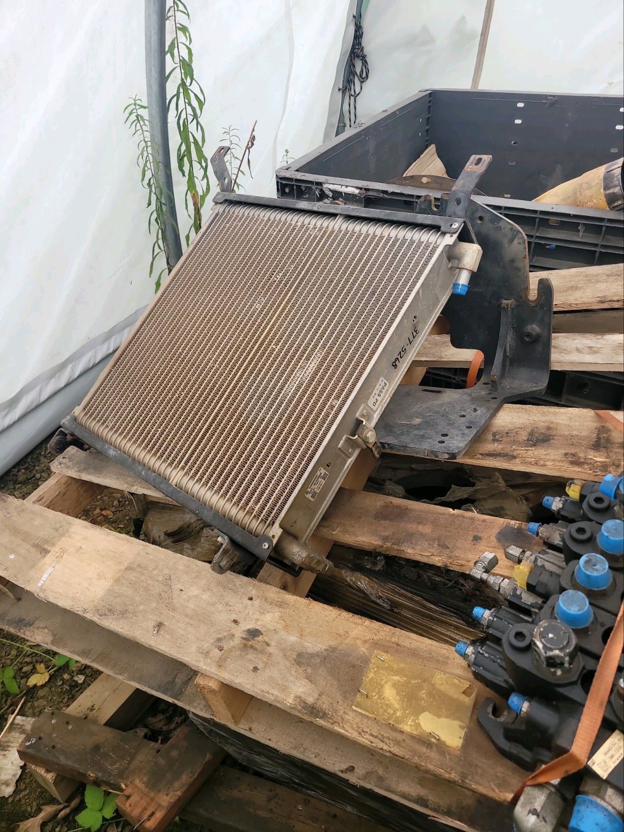 Several new oil and hydraulic coolers