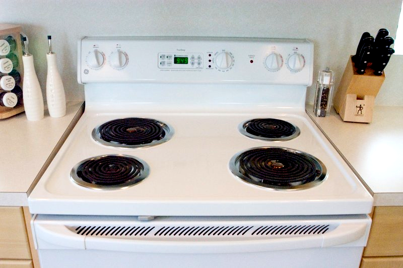 Gas stove