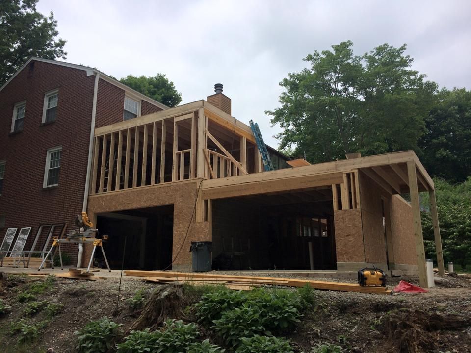 A house that is being built with a wooden frame