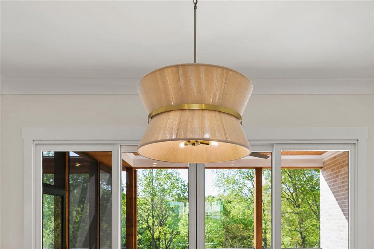 A light fixture hanging from the ceiling