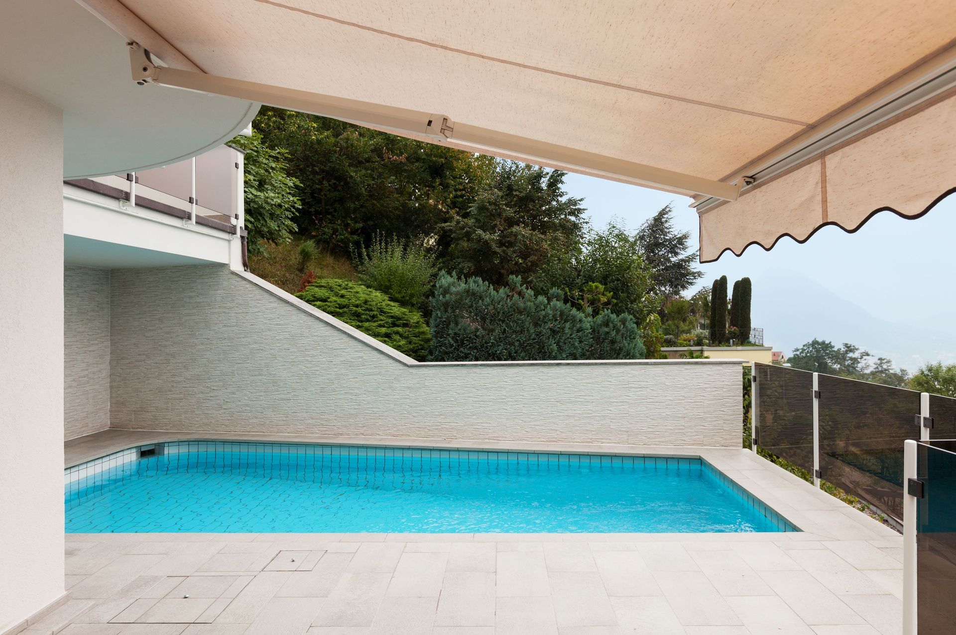 pool deck resurfacing service