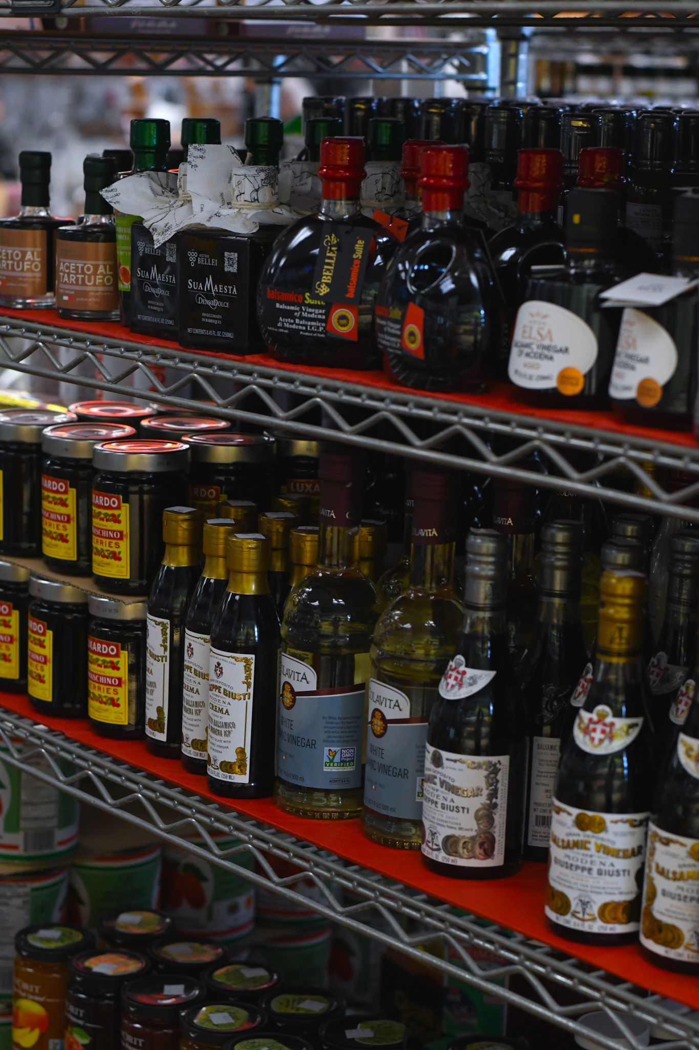 Liuzzi Gourmet Market - grocery 12