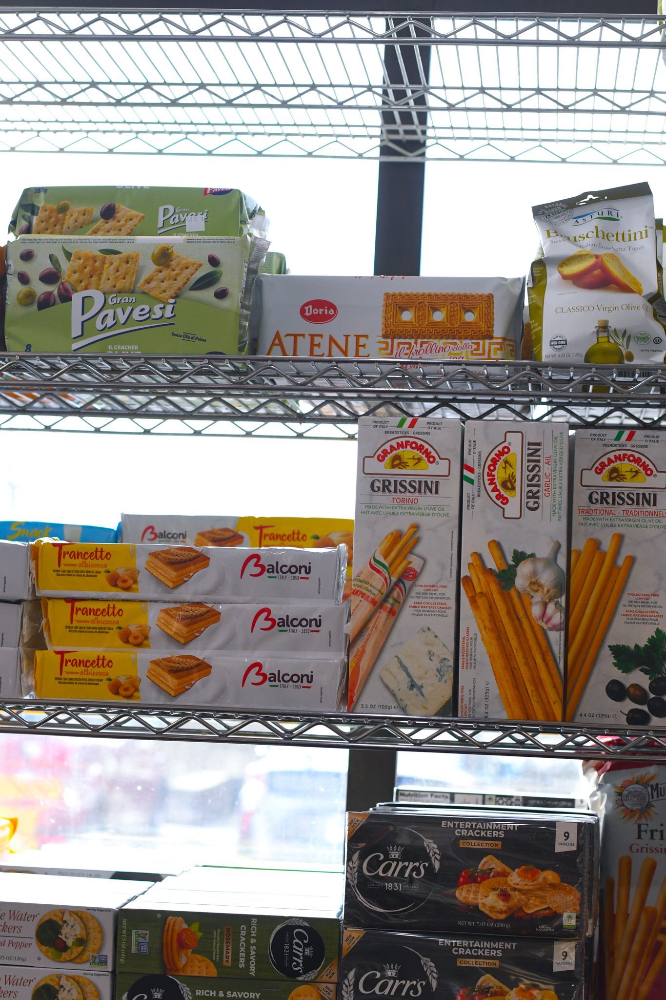 Liuzzi Gourmet Market - grocery 14