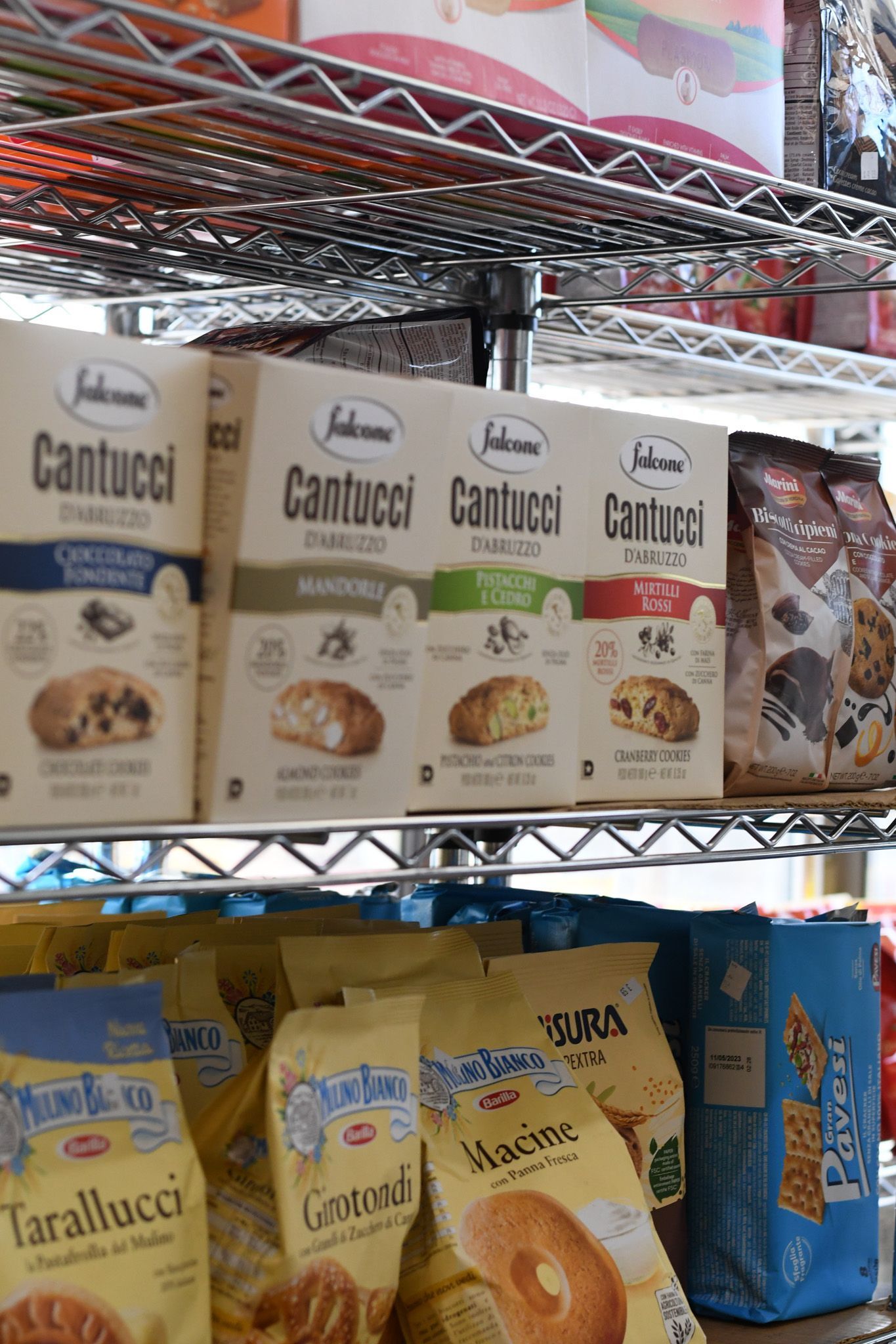 Liuzzi Gourmet Market - grocery 15