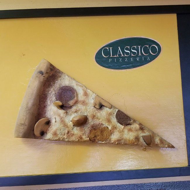 Pizza display