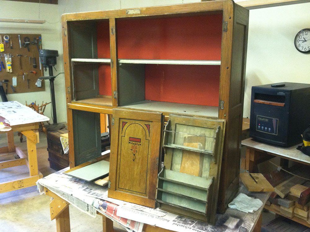 kitchen cabinet before