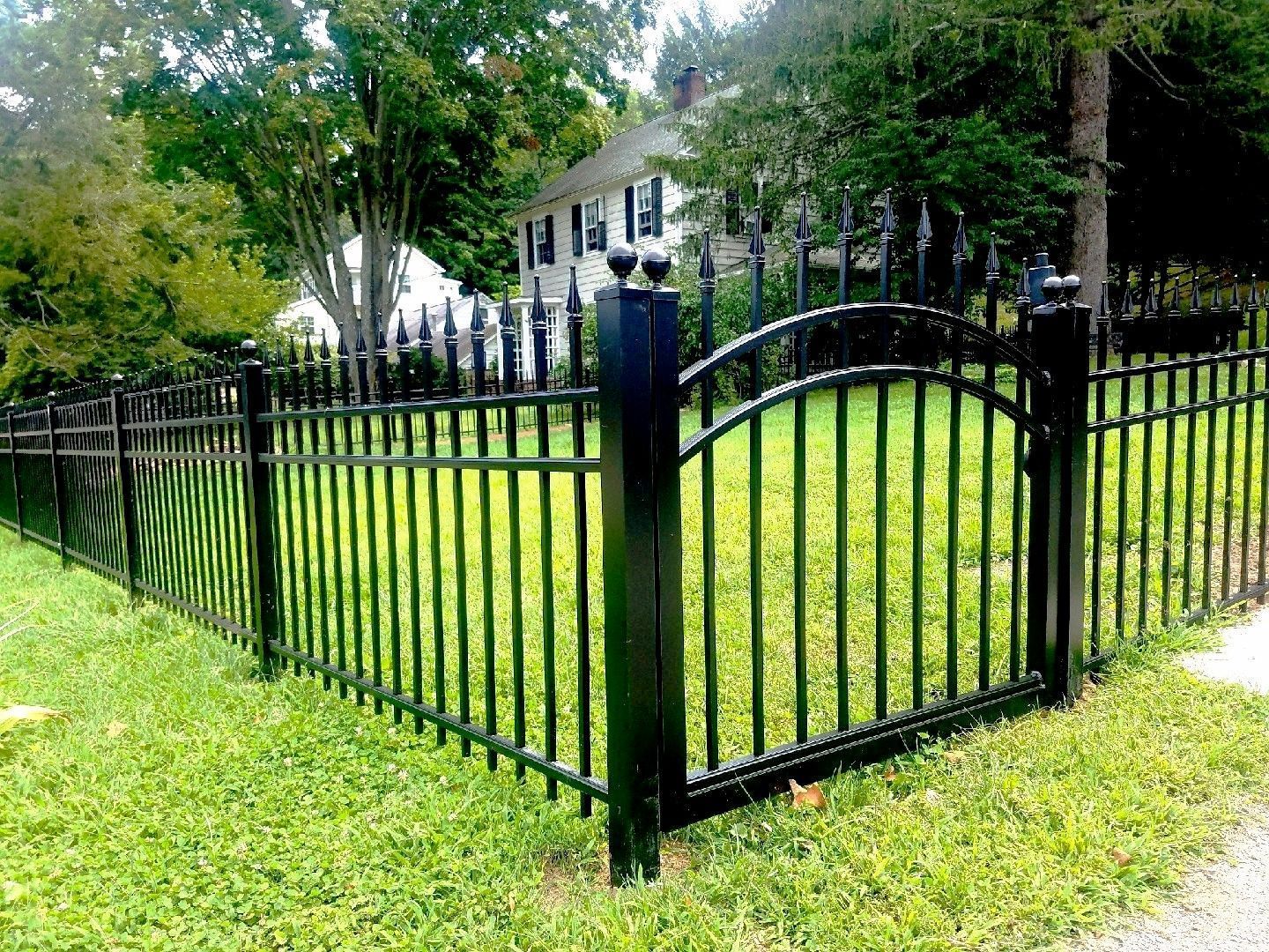 Ornamental+Aluminum+Fence-2880w