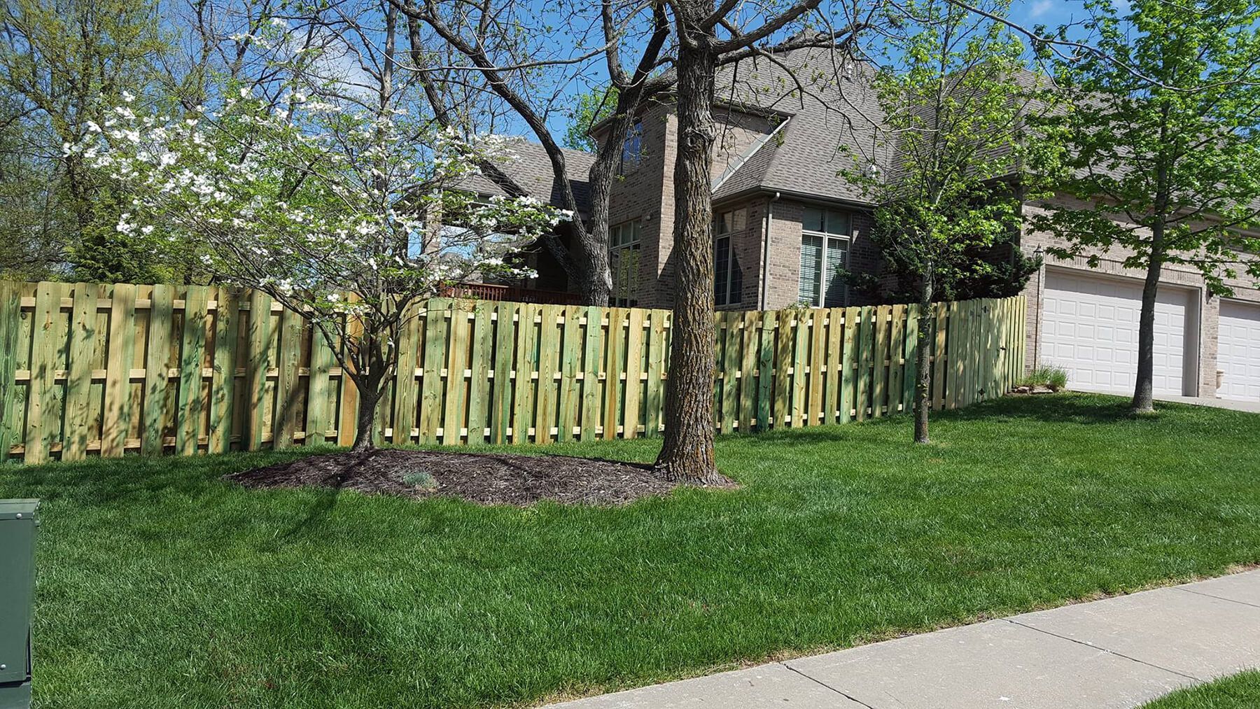 Residential_fence-1920w