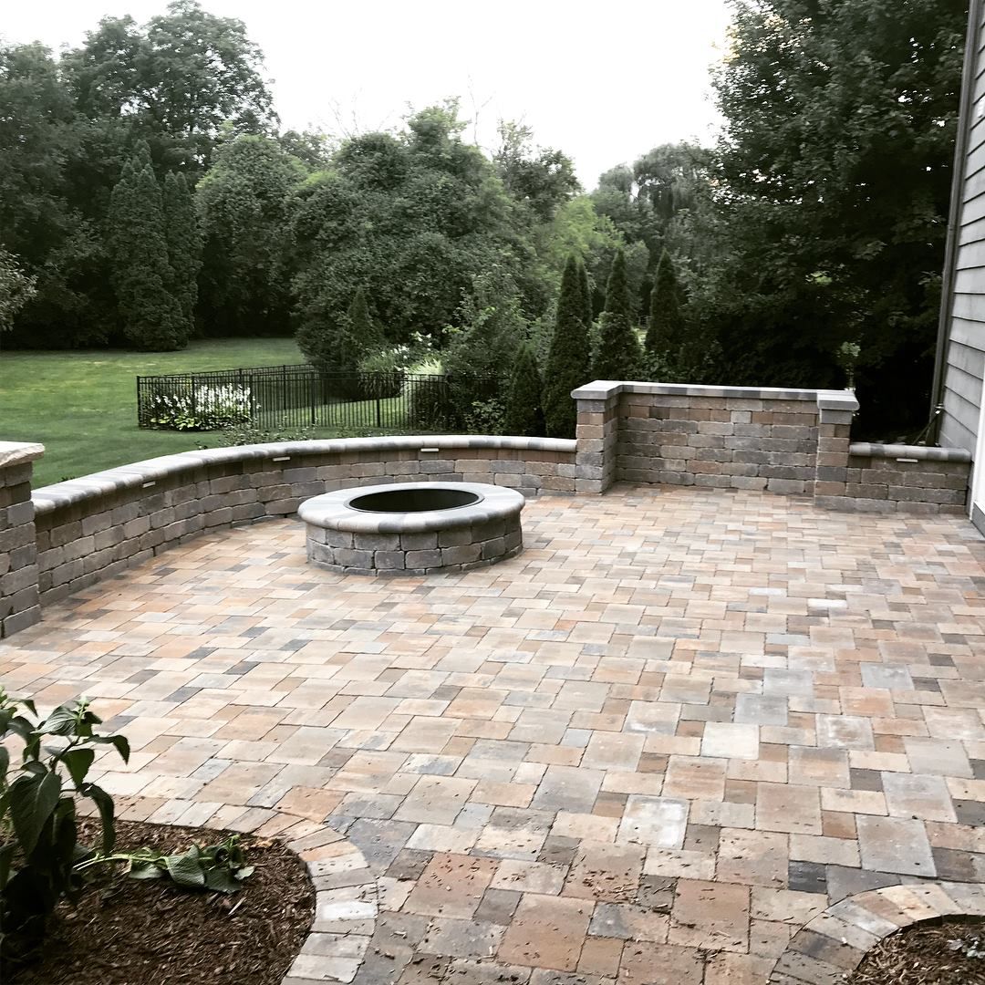 Landscaping | Suburban Lawn | Fox Valley, IL Area