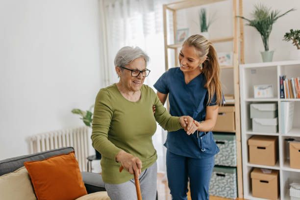 7 Day Home Care provides the best home health care services near you in Manhattan, New York 