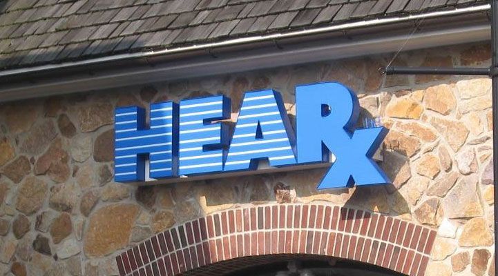 Hear USA logo