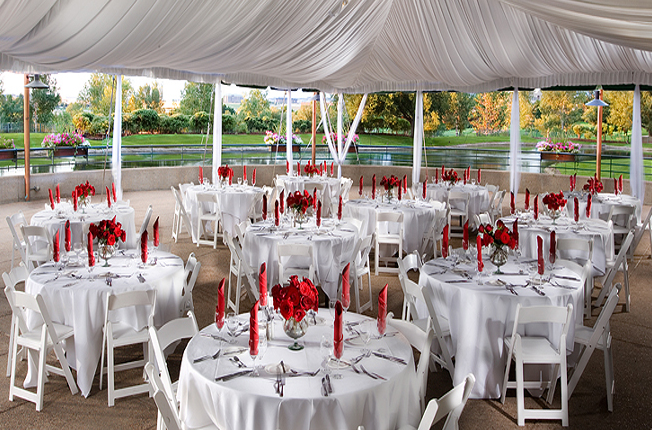 White table and chairs